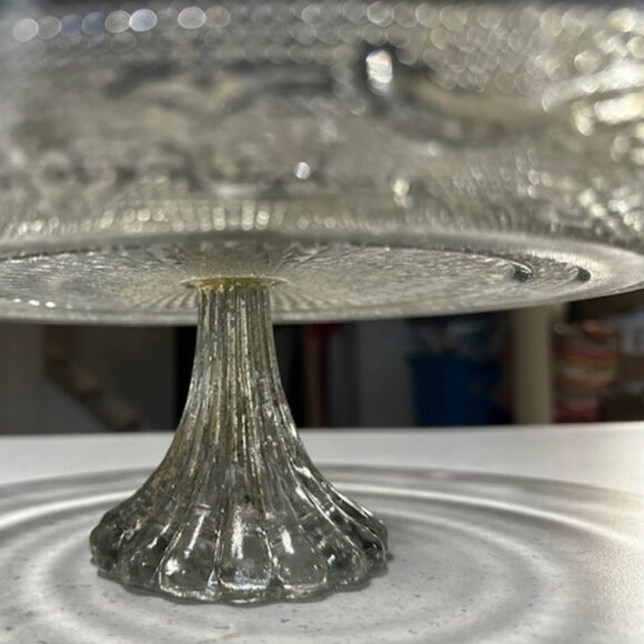 Faded Mercury Glass Cake Stand Two's Company 12.5 by 12.5 inch - Picture 6 of 8
